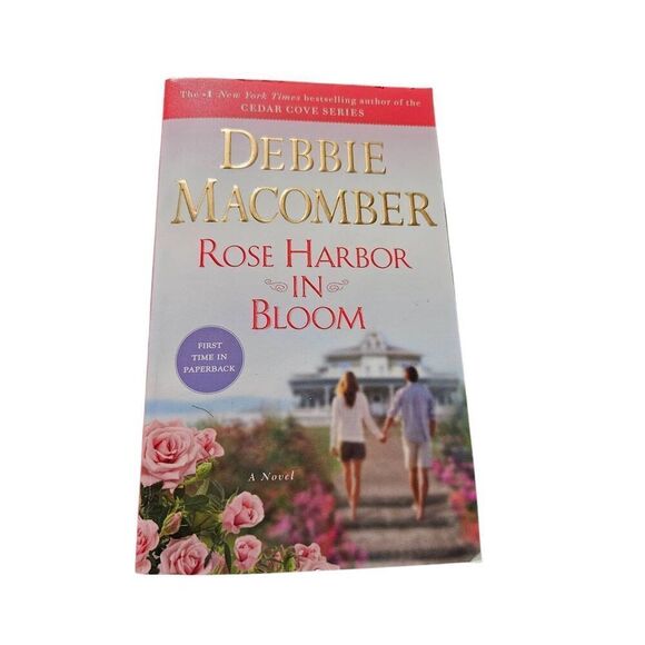 Rose harbor in bloom by Debbie Macomber Ballantine books isbn 9780345535369 - Picture 1 of 5